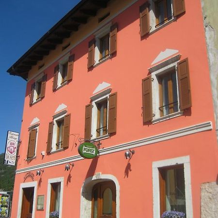 Albergo Ristorante Da Neni โมรี ภายนอก รูปภาพ