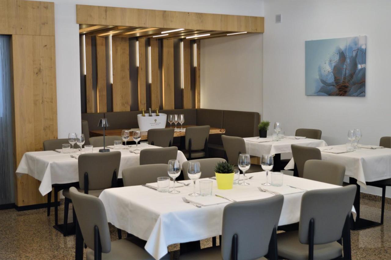 Albergo Ristorante Da Neni โมรี ภายนอก รูปภาพ