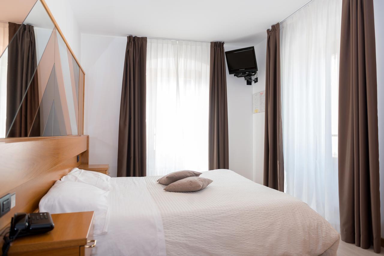 Albergo Ristorante Da Neni โมรี ภายนอก รูปภาพ